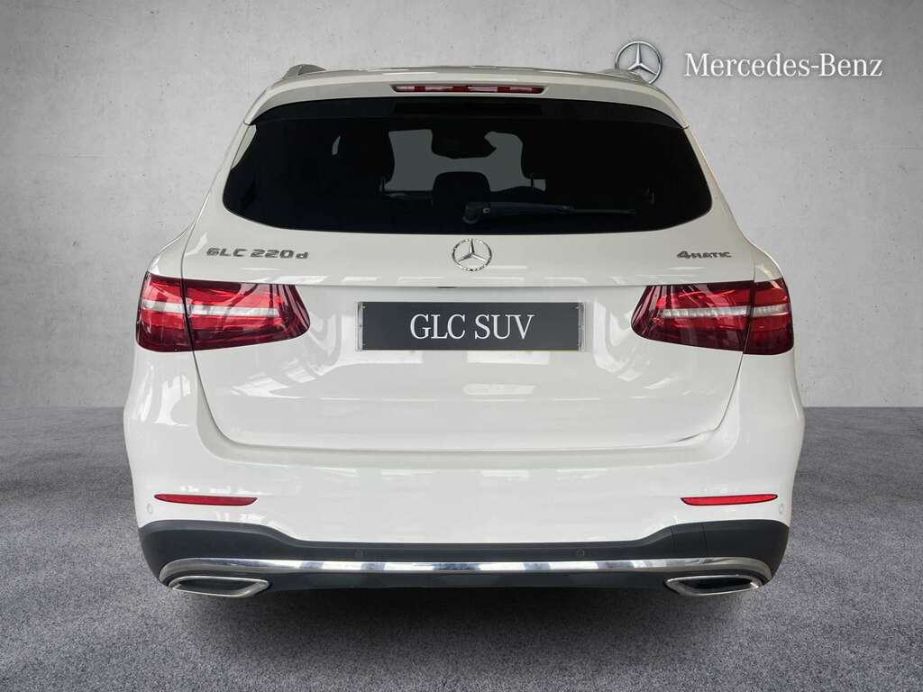 Mercedes-Benz GLC Class 220D 4Matic Amg Line 9G-tronic 2018 White #3