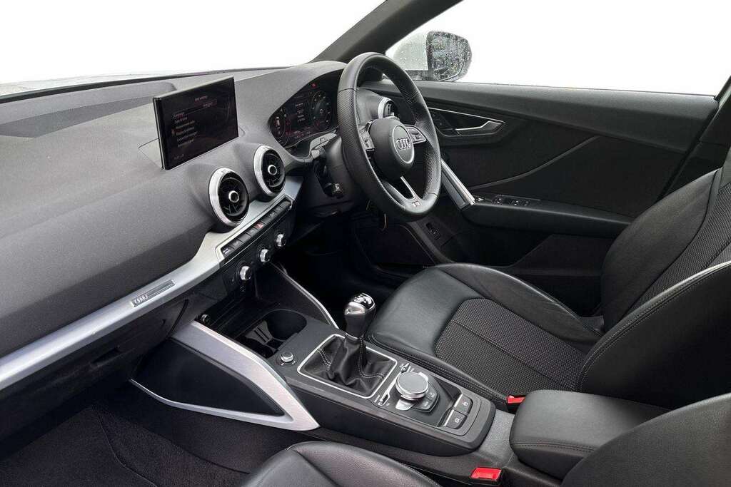 Audi Q2 35 Tfsi S Line Grey #2