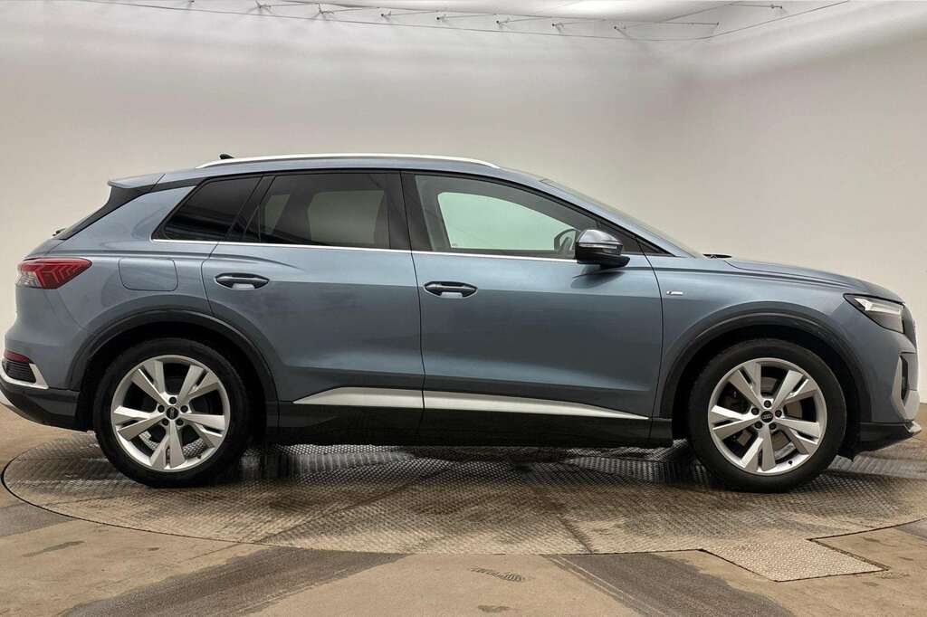 Audi Q4 E Tron 150Kw 40 82Kwh S Line 2022 Blue #4
