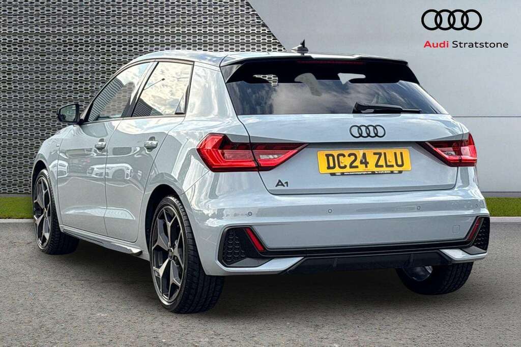 Audi A1 Sport 30 Tfsi 116 Ps 6-Speed Black #3