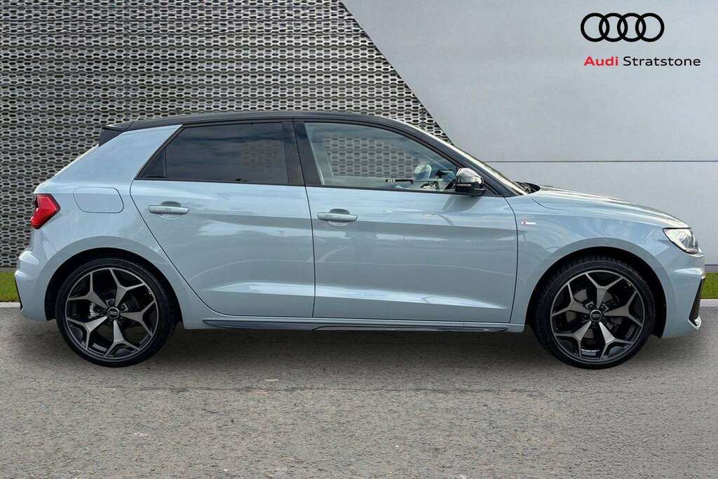 Audi A1 Sport 30 Tfsi 116 Ps 6-Speed Black #4