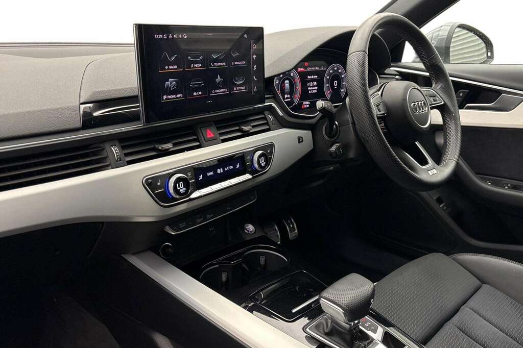 Audi A4 40 Tfsi 204 S Line S Tronic 2023 Grey #2