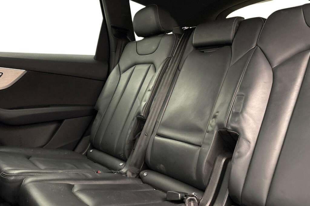Audi Q7 3L Black Edition Grey #7