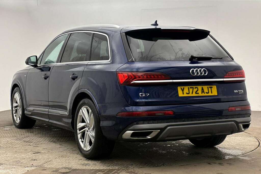 Audi Q7 3L Black Edition Grey #3