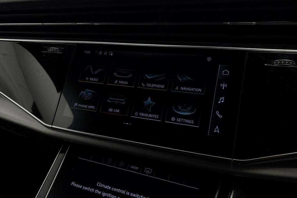 Audi Q7 3L Black Edition Grey #8