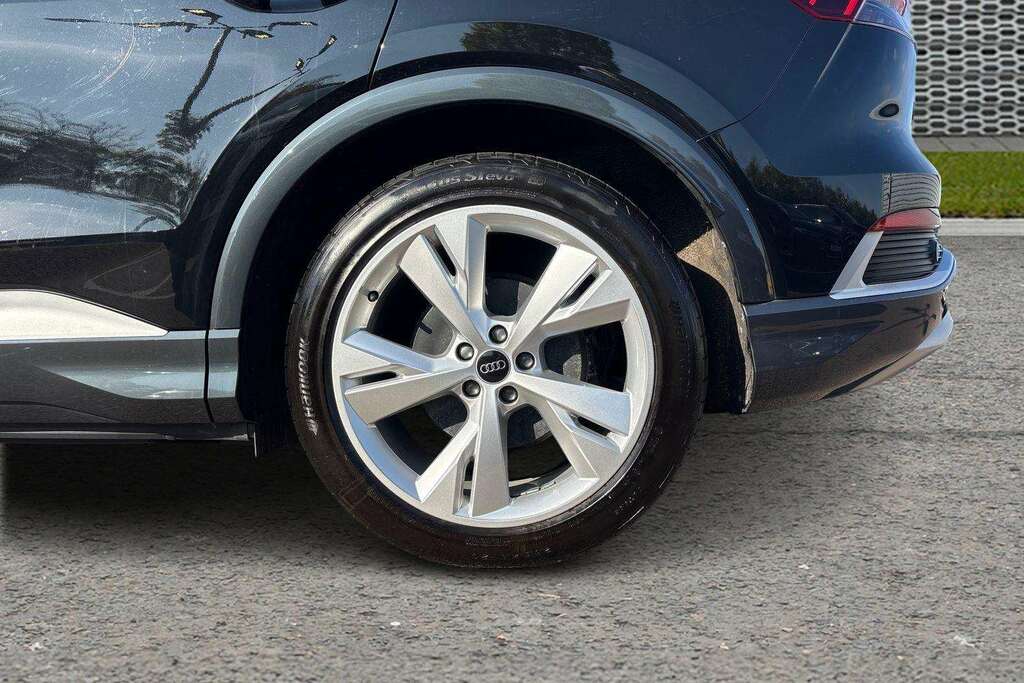 Audi Q4 E Tron 210Kw 45 82Kwh Black Edition Tech Pack Grey #10