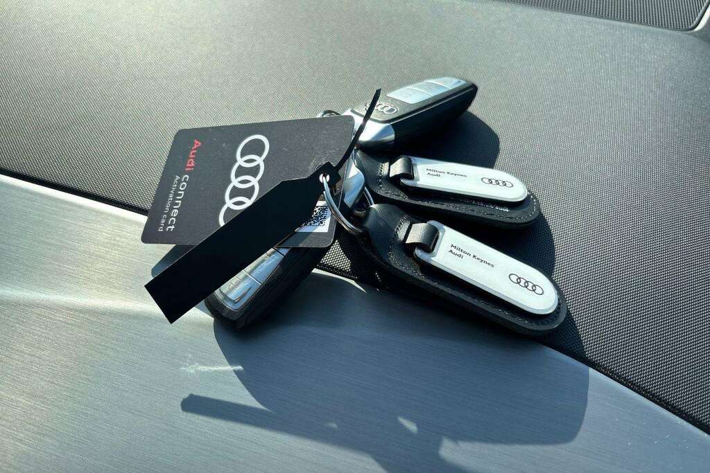 Audi Q4 E Tron 210Kw 45 82Kwh Black Edition Tech Pack Grey #25