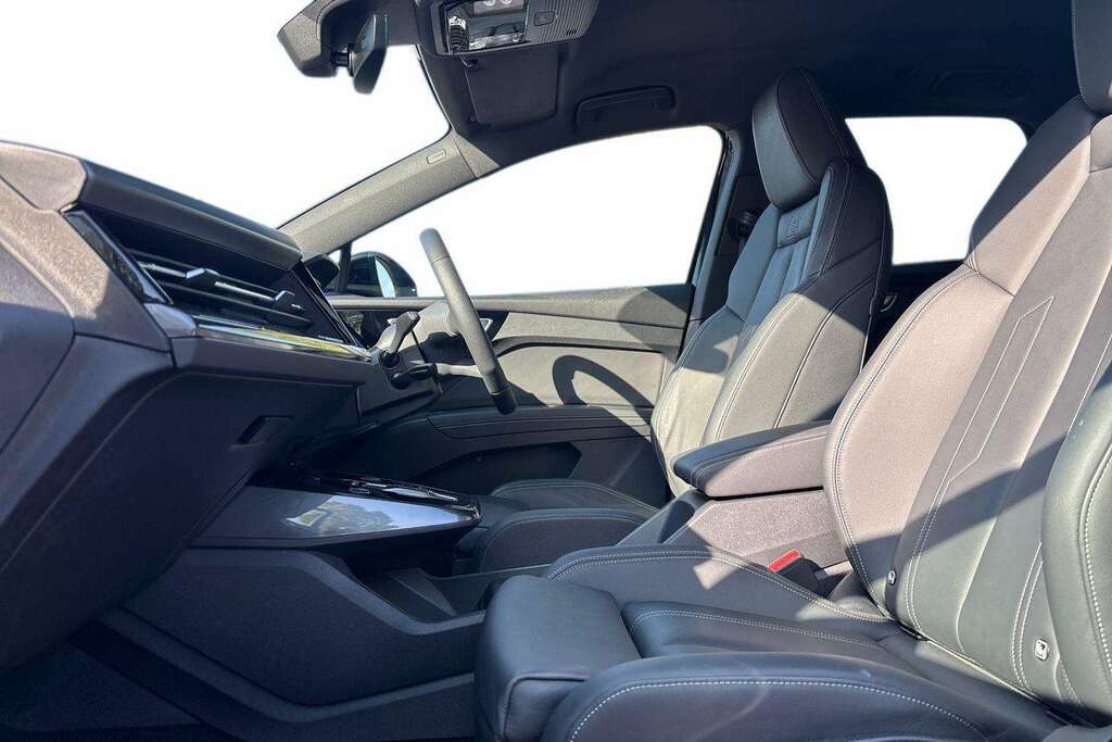 Audi Q4 E Tron 210Kw 45 82Kwh Black Edition Tech Pack Grey #21