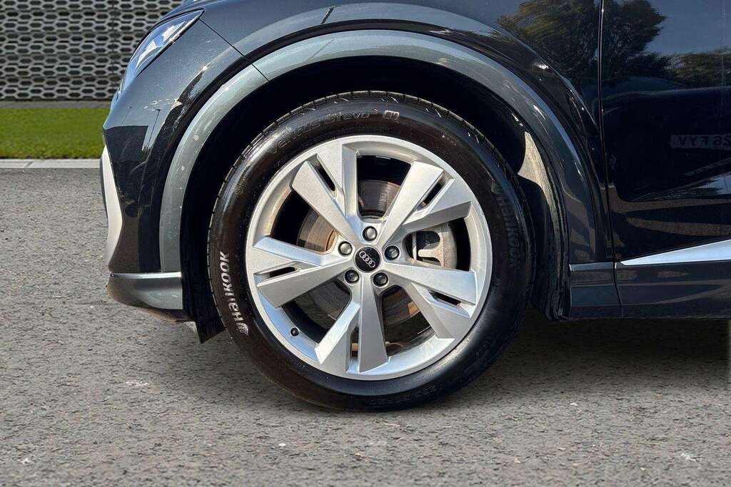 Audi Q4 E Tron 210Kw 45 82Kwh Black Edition Tech Pack Grey #9