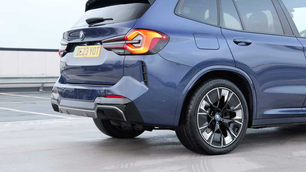 BMW iX3 Suv Blue #10