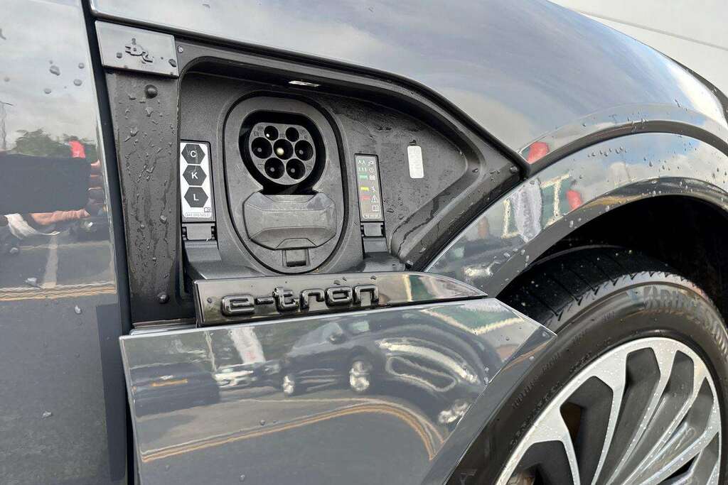Audi Q8 e tron S Line Grey #31