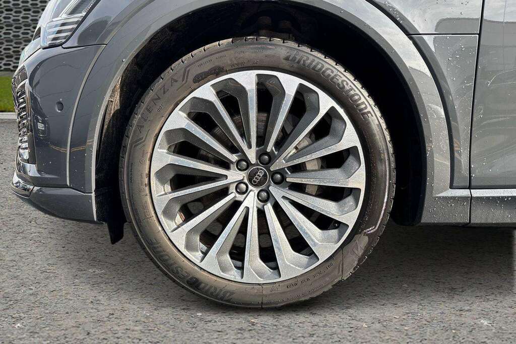 Audi Q8 e tron 300Kw 55 Quattro 114Kwh S Line 2023 Grey #5