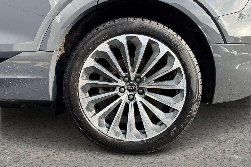 Audi Q8 e tron S Line Grey #9