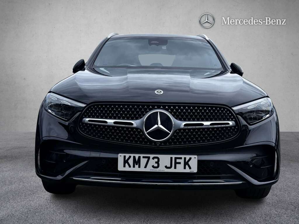Mercedes-Benz GLC Class 300 4Matic Amg Line Premium 9G-tronic 2023 Black #2