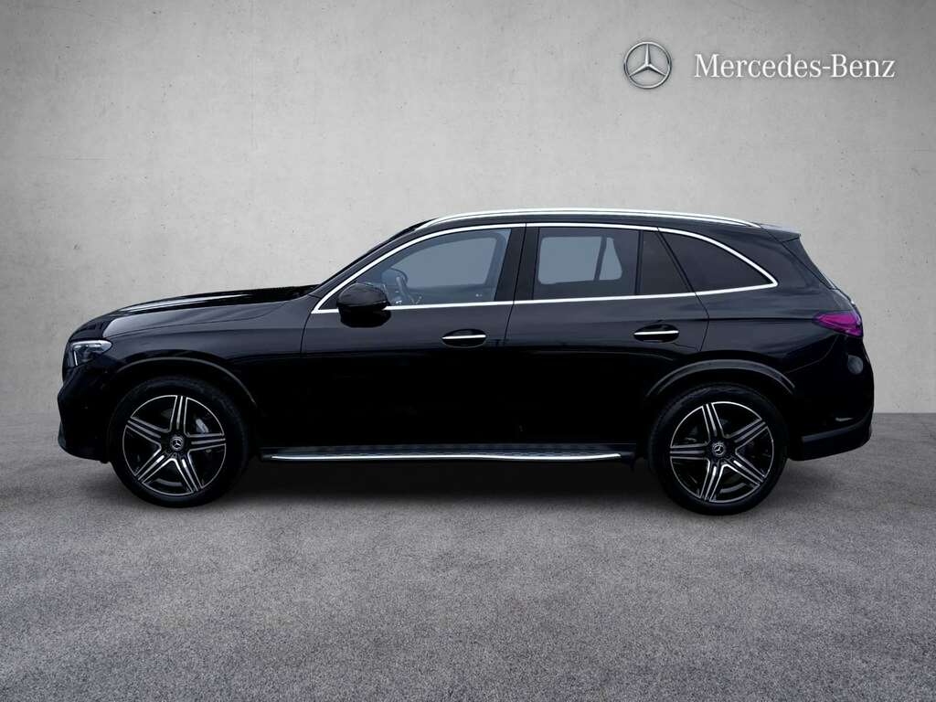 Mercedes-Benz GLC Class 300 4Matic Amg Line Premium 9G-tronic 2023 Black #3