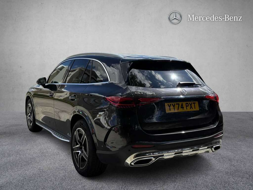 Mercedes-Benz GLC Class 300 4Matic Amg Line 9G-tronic 2025 Grey #2