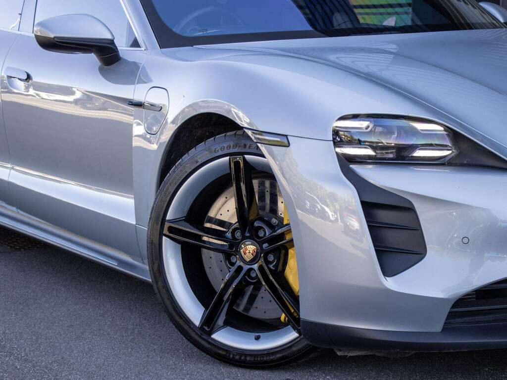 Porsche Taycan Automatic White #11