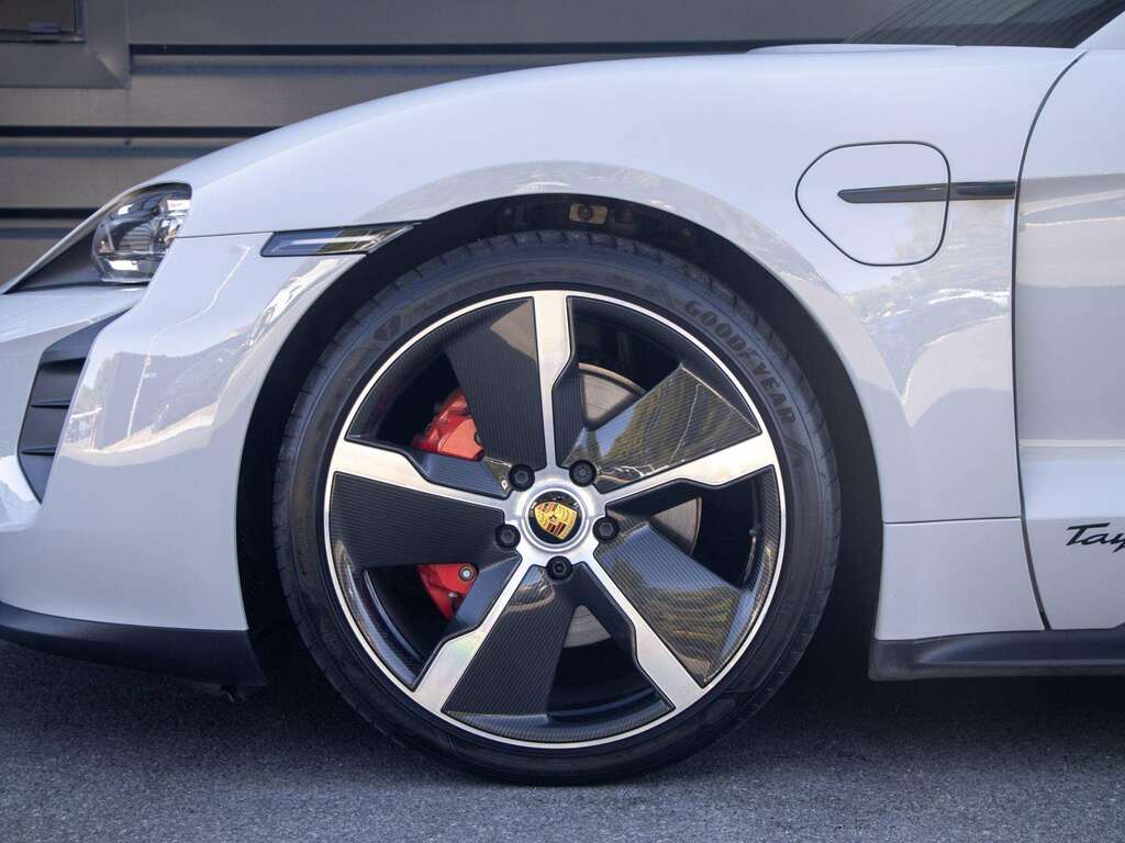 Porsche Taycan 4S 79Kwh 2023 Grey #4