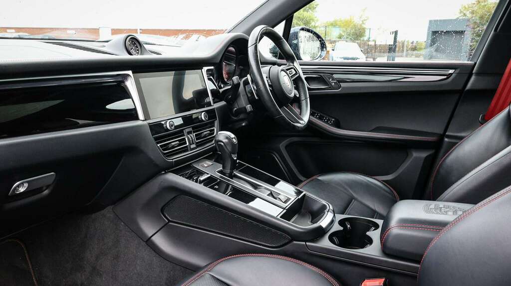 Porsche Macan T Pdk SW23VZV Silver #29
