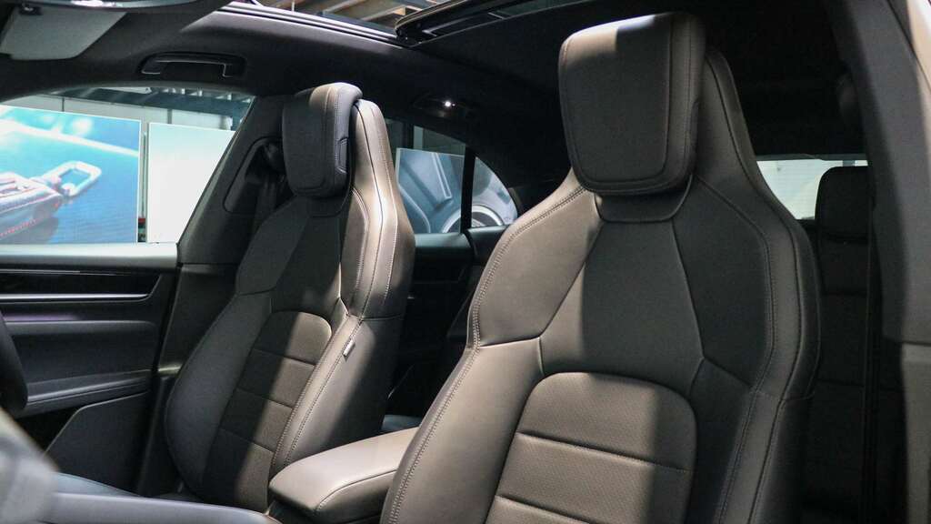 Porsche Macan 5dr Pdk Grey #17