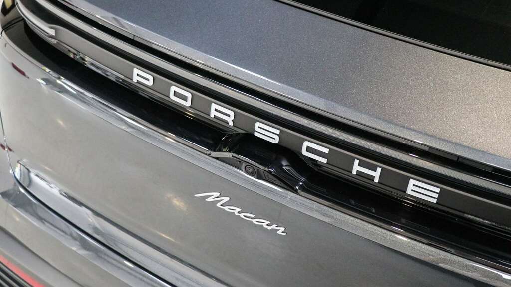 Porsche Macan 5dr Pdk Grey #31