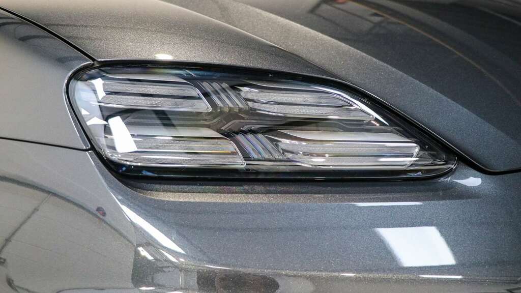Porsche Macan 5dr Pdk Grey #36