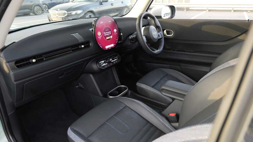 Mini Hatch 1.5 C Classic 2024 Blue #6