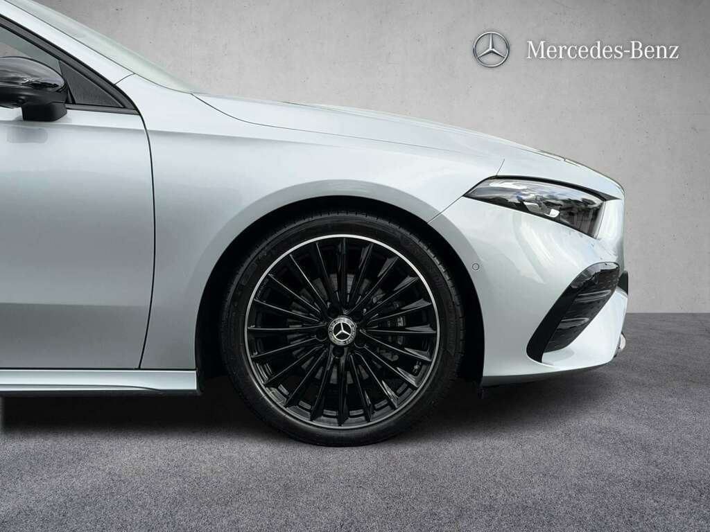 Mercedes-Benz A Class A200 Amg Line Executive Black #3