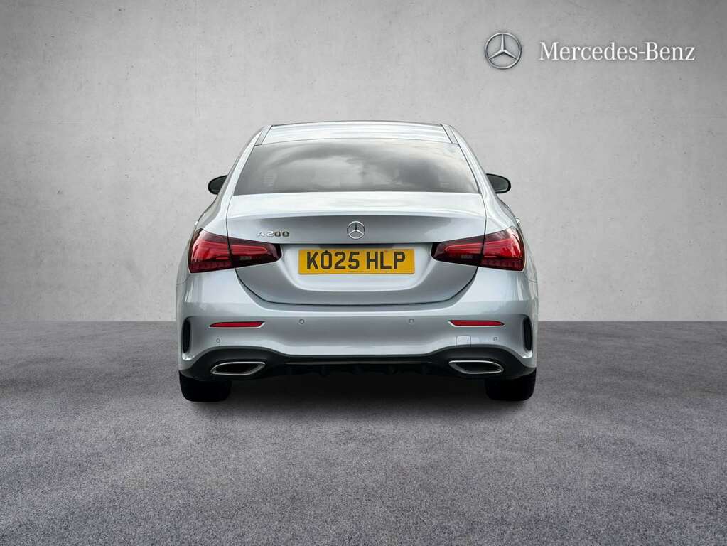 Mercedes-Benz A Class A200 Amg Line Executive Black #12