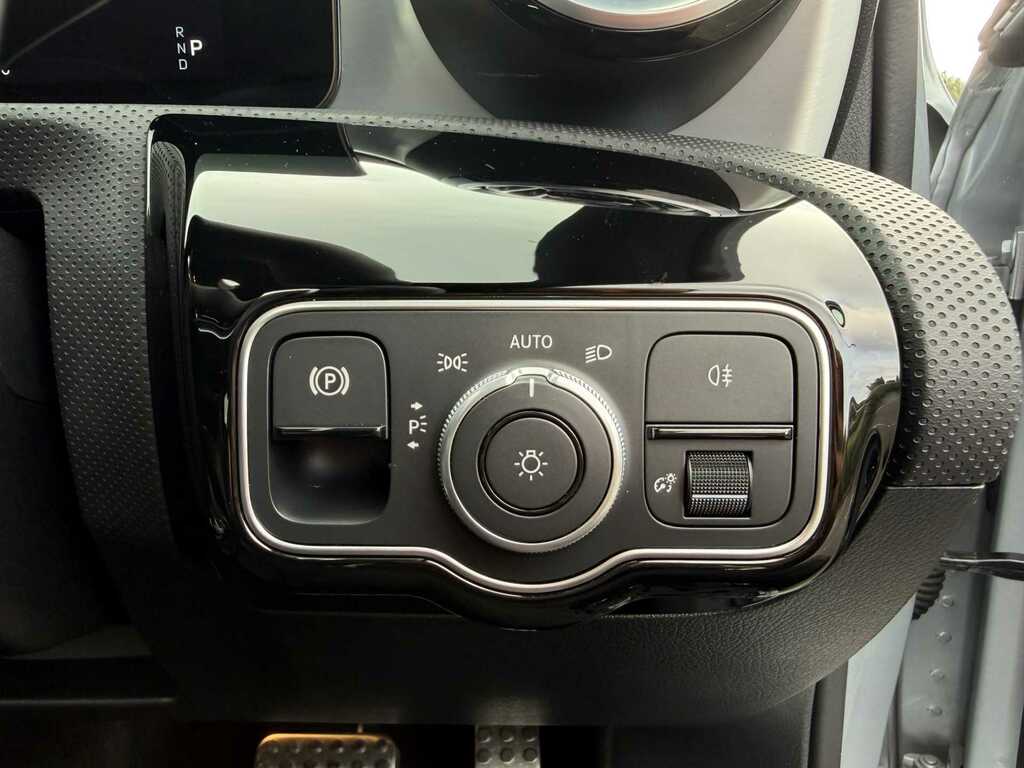 Mercedes-Benz A Class A200 Amg Line Executive Black #26