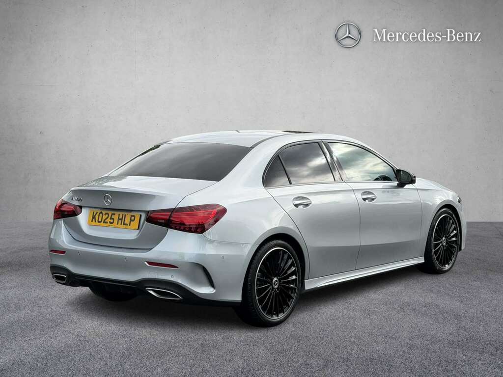 Mercedes-Benz A Class A200 Amg Line Executive Black #8
