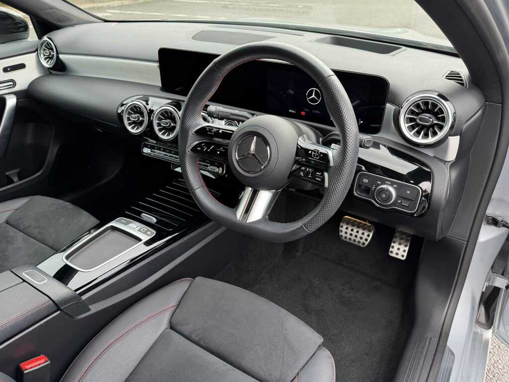 Mercedes-Benz A Class A200 Amg Line Executive Black #14