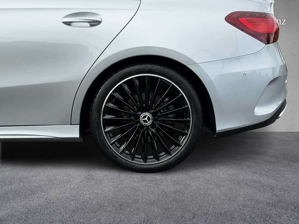 Mercedes-Benz A Class A200 Amg Line Executive Black #9