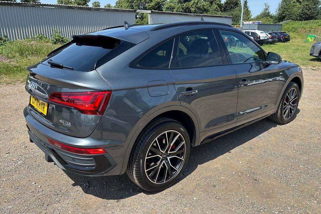 Audi Q5 S Line Blue #40