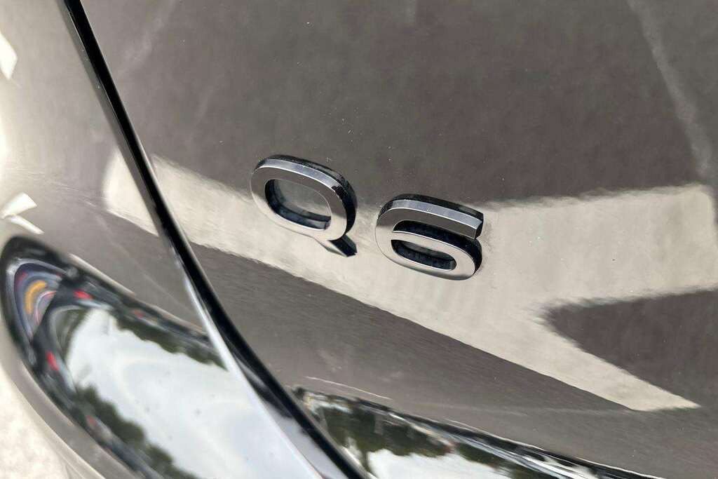Audi Q6 E-Tron S Line Black #12