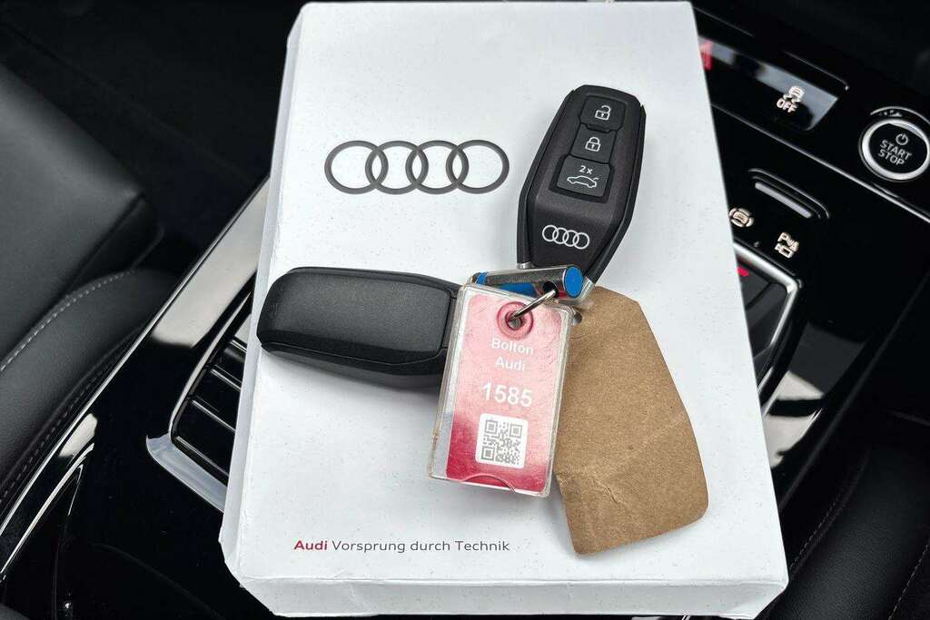 Audi Q6 E-Tron S Line Black #25