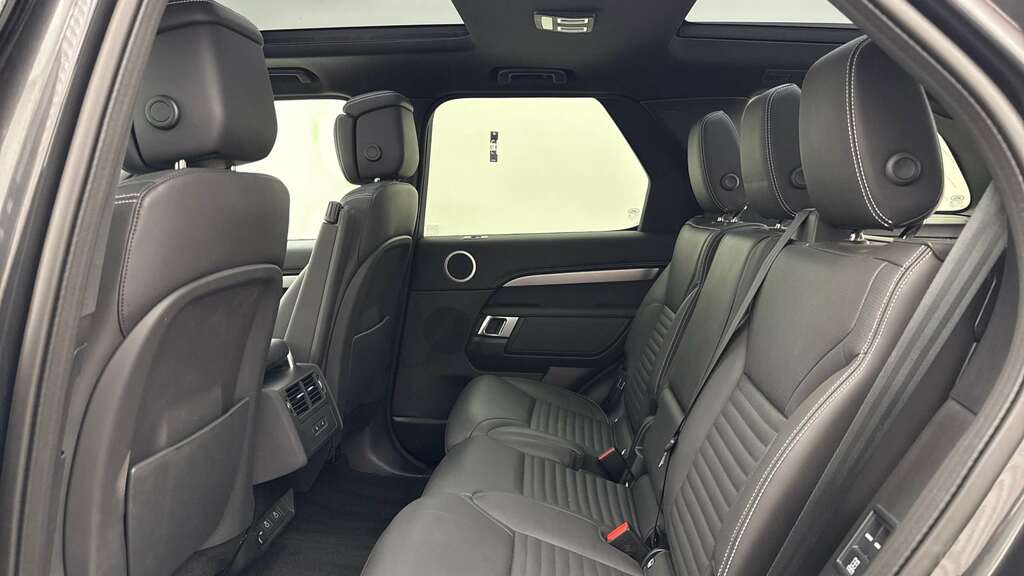 Land Rover Discovery 3.0 D350 Dynamic Hse 2025 Grey #4
