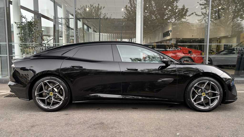 Lotus Emeya 450Kw 102Kwh 2025 Black #2