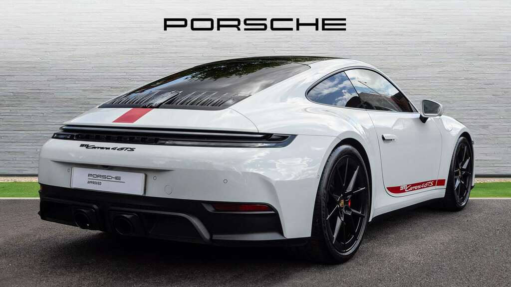 Porsche 911 Carrera 4 Gts Hev S-a 2025 White #3