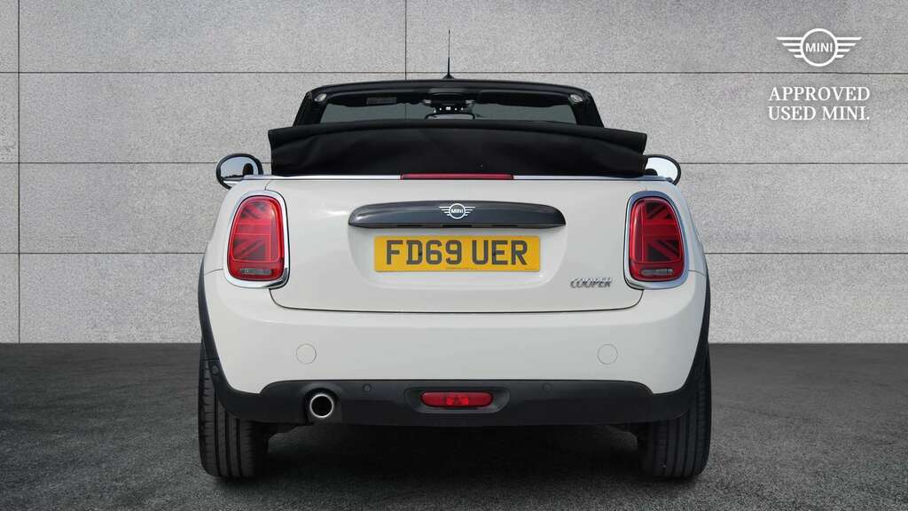 Mini Convertible 1.5 Cooper Classic II Comfortnav Pack 2019 White #5