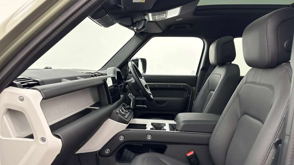 Land Rover Defender 110 3.0 D350 X-dynamic Hse 110 7 Seat 2025 Green #3