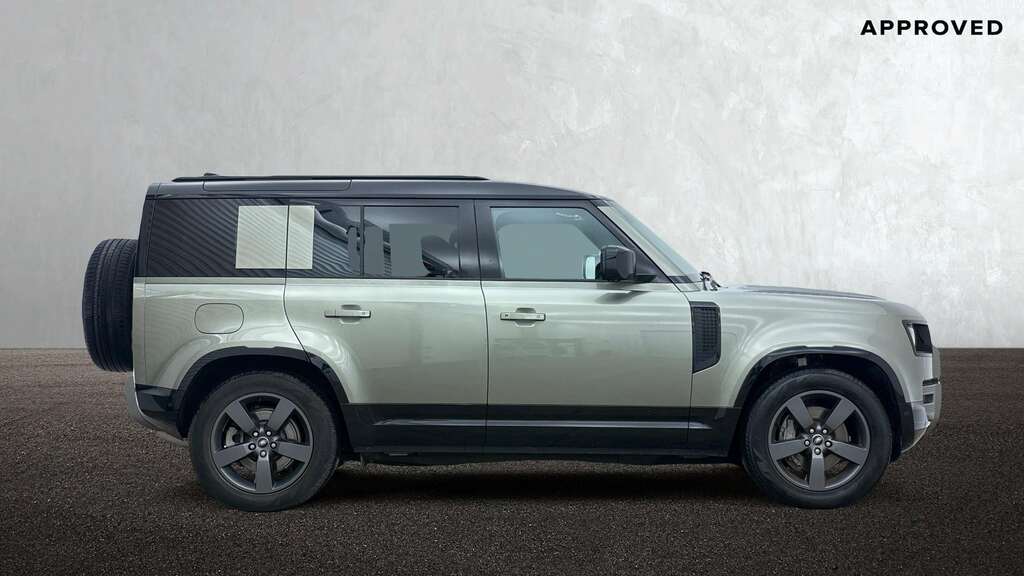 Land Rover Defender 110 3.0 D350 X-dynamic Hse 110 7 Seat 2025 Green #5