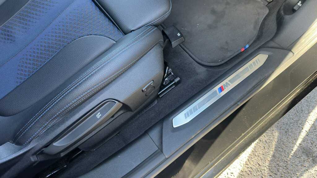 BMW 1 Series 1.6 Efficiency Dynamics Black #30