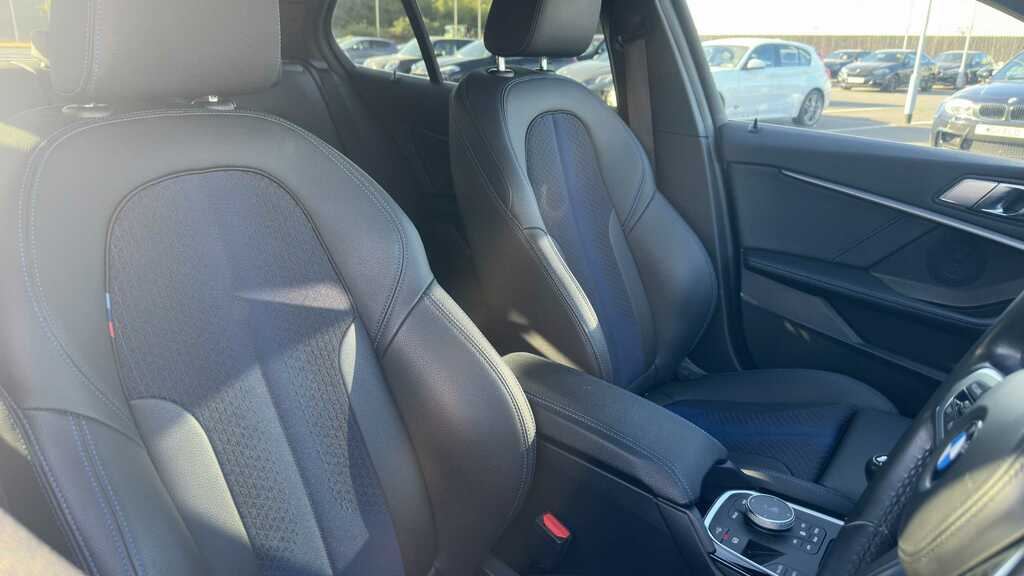 BMW 1 Series 1.6 Efficiency Dynamics Black #13