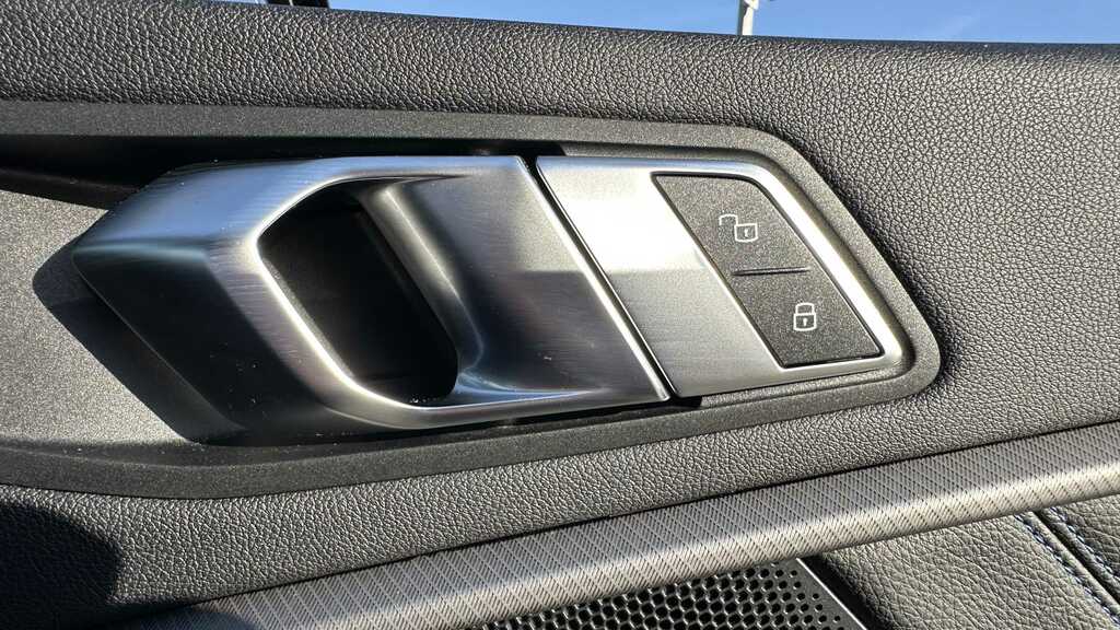 BMW 1 Series 1.6 Efficiency Dynamics Black #24