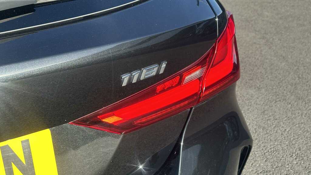 BMW 1 Series 1.6 Efficiency Dynamics Black #29