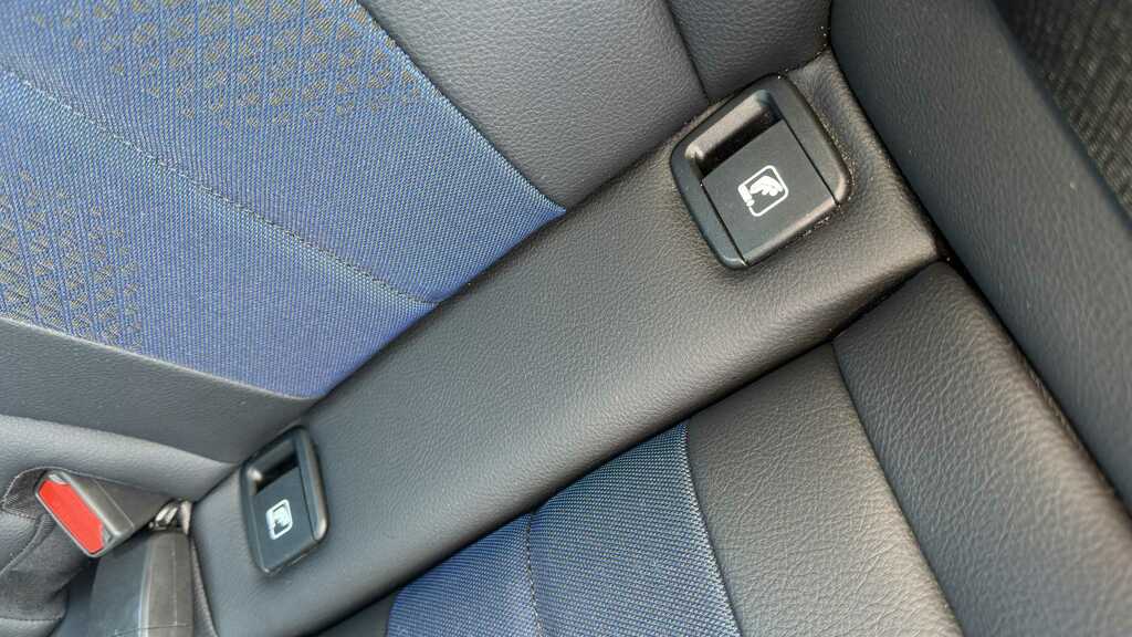 BMW 1 Series 1.6 Efficiency Dynamics Black #25