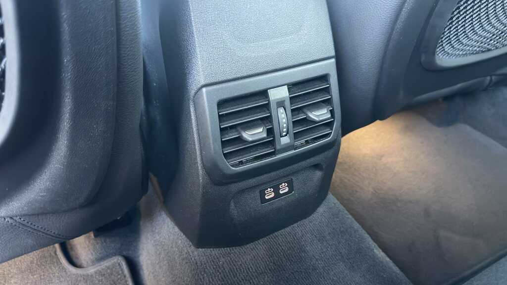 BMW 1 Series 1.6 Efficiency Dynamics Black #26
