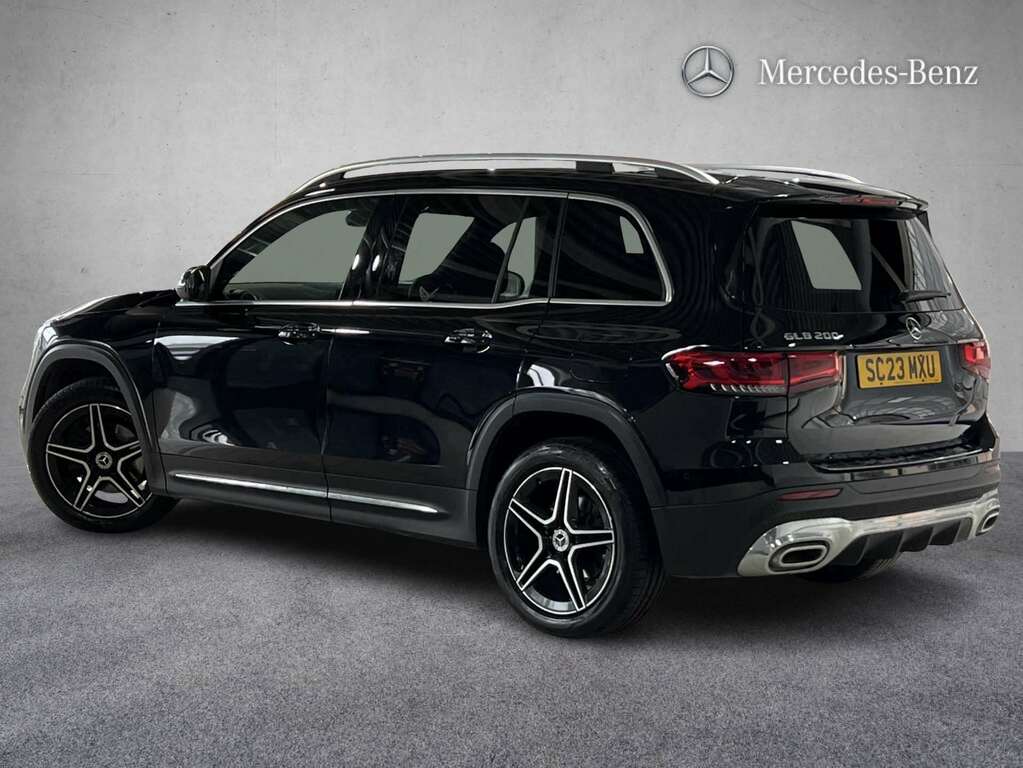 Mercedes-Benz GLB Class 200 Amg Line Executive 7G-tronic 2023 Black #2