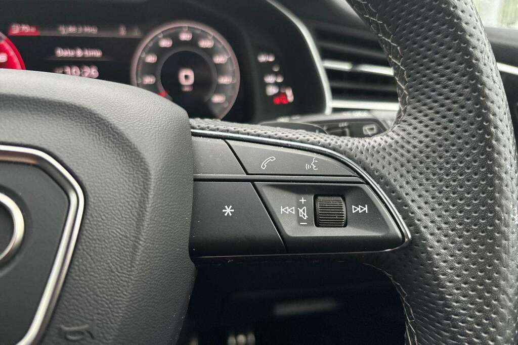 Audi Q7 Suv Black #17